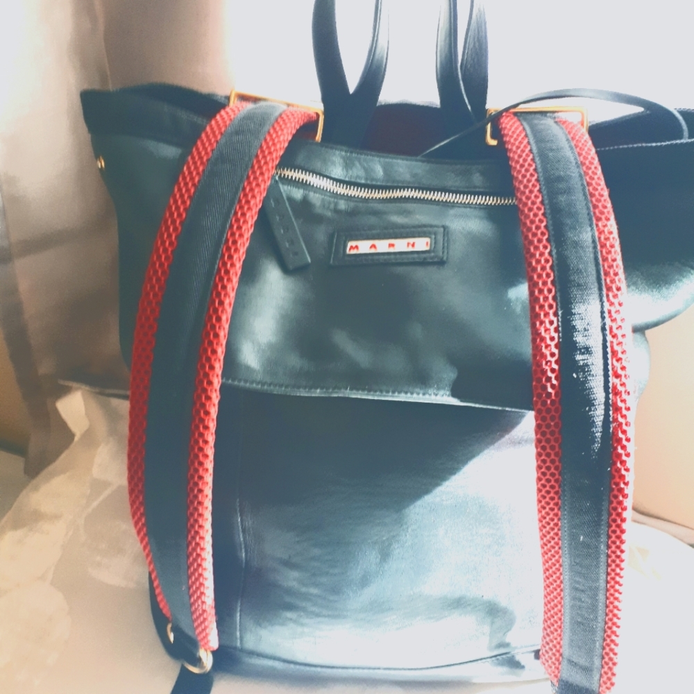 Marni - Picture 1 of 2